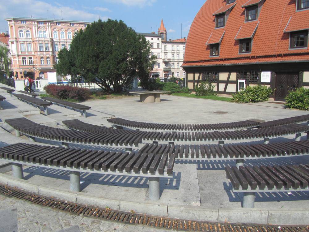 Amphitheater by the Granaries