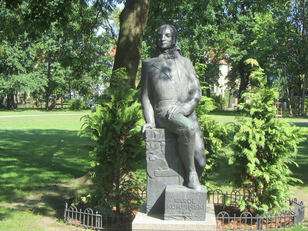 Karol Kurpiński Statue