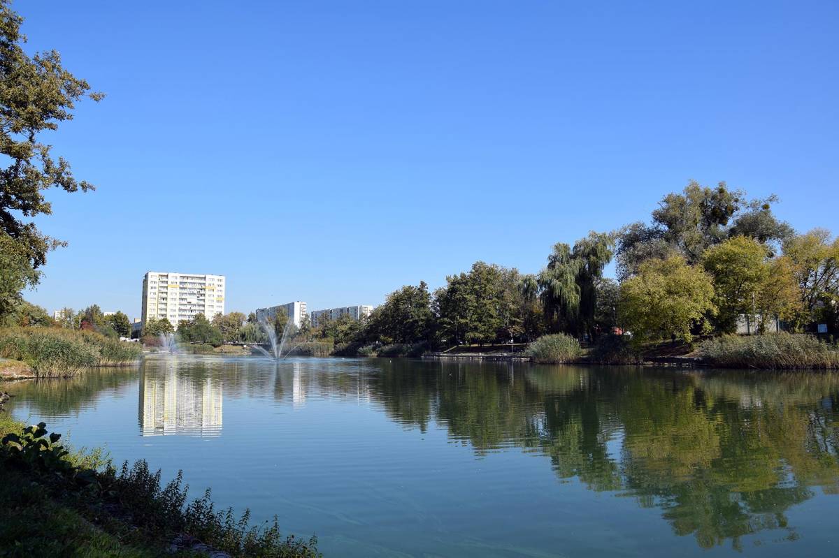 Balaton - park and lake