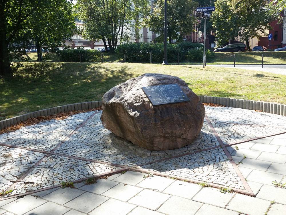Kamień upamiętniający bydgoskich Żydów