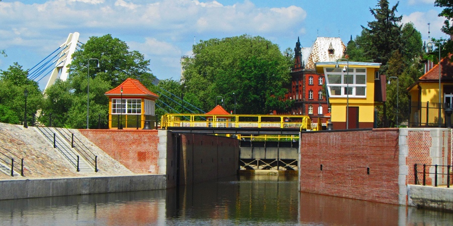 Bydgoszcz | attractions by the river | municipal lock | ©visitbydgoszcz