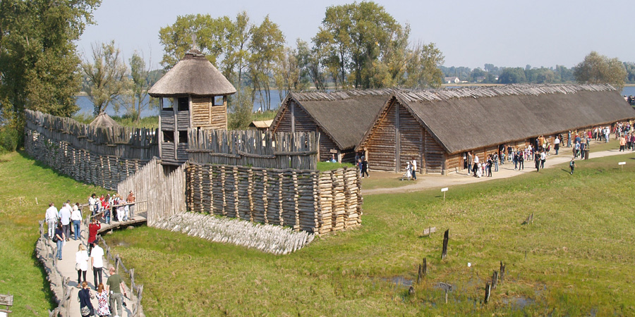 Okolice Bydgoszczy, Muzeum Archeologiczne w Biskupinie